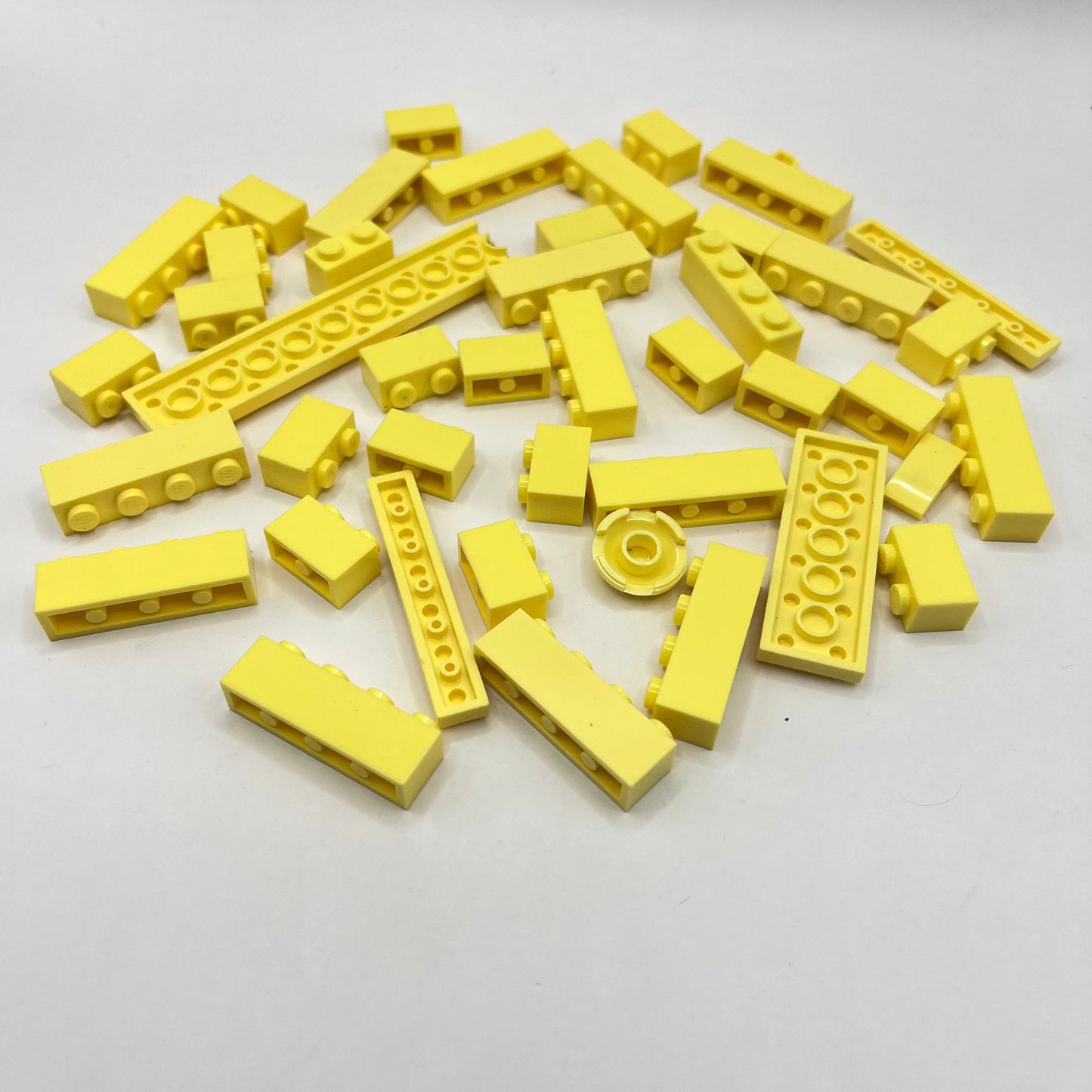 LEGO Bright Light Yellow, Mixed Pieces, Approx. 50g