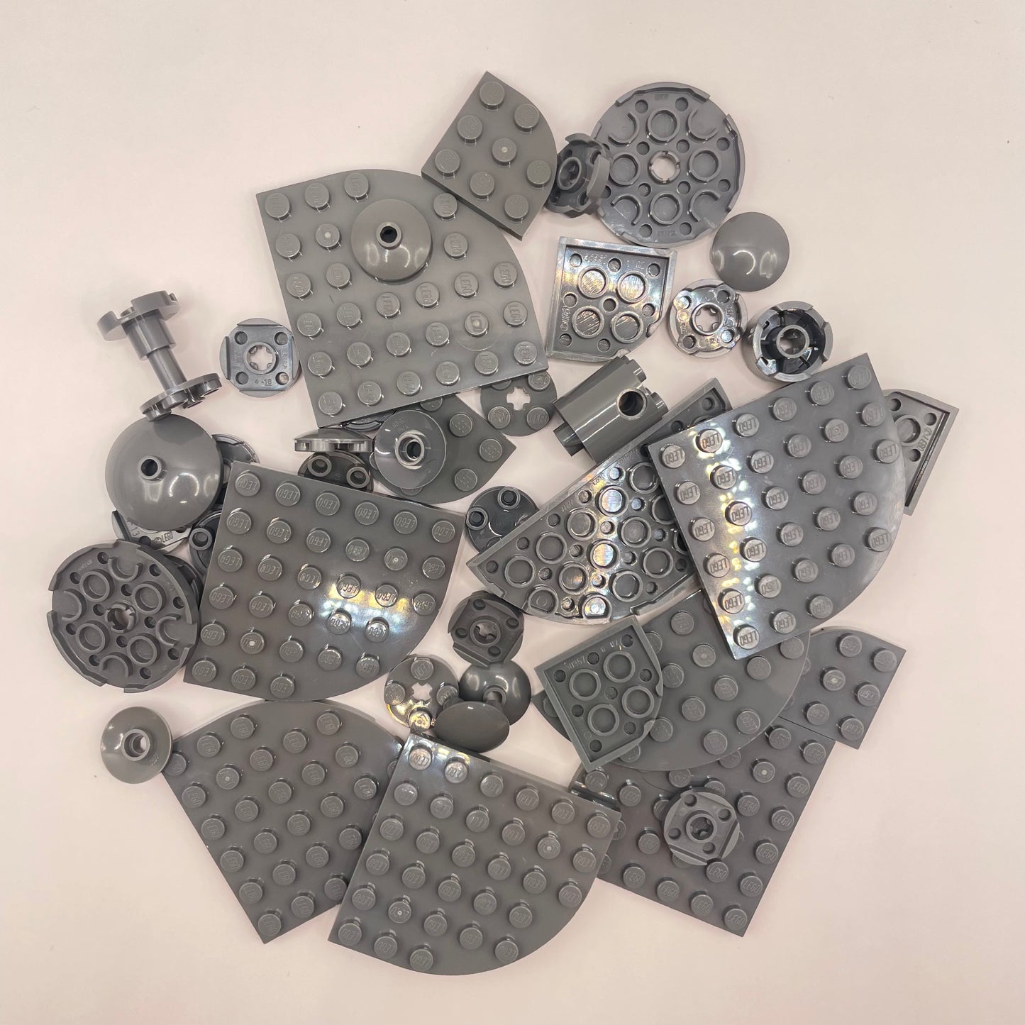 LEGO Round, Dark Bluish Grey, Approx. 55g