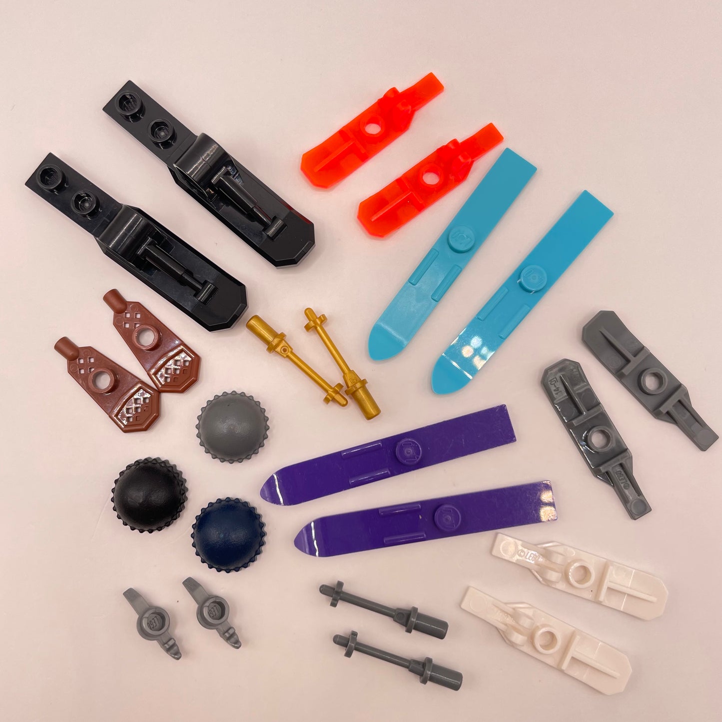 LEGO Winter Sports Gear, City, Accessories (23 Pieces)