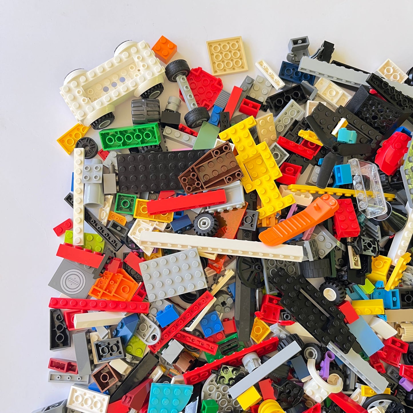 LEGO Fun Pack, Mixed Bag, Approx. 750g includes 6 Minifigures/Minidolls