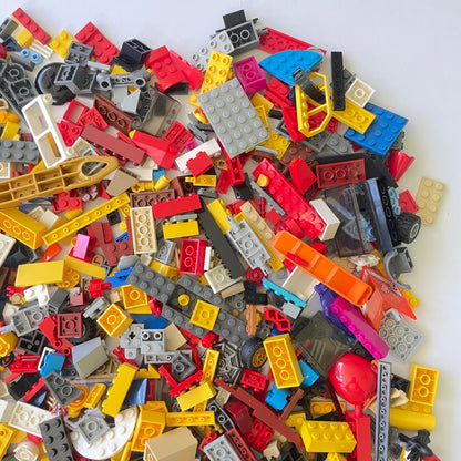 LEGO Fun Pack, Mixed Bag, Approx. 750g includes 6 Minifigures/Minidolls