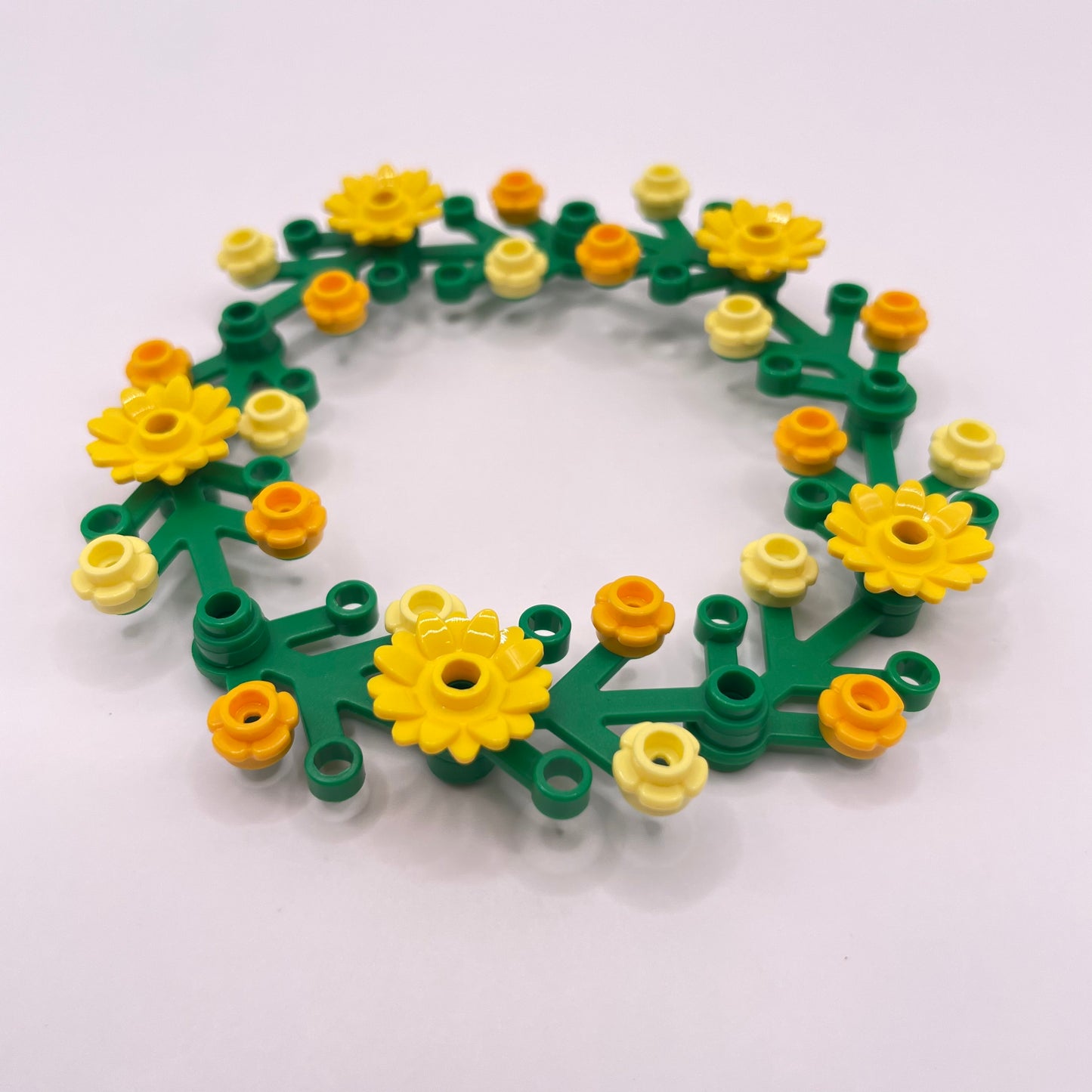 LEGO Mini Christmas Wreath Bundle, Yellow Sunflower with Yellow Flowers, 39 Pieces