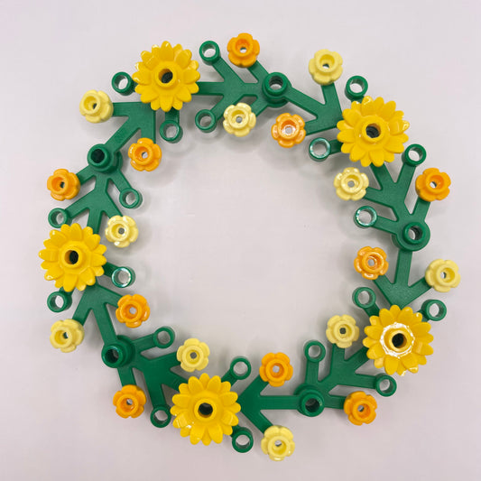 LEGO Mini Christmas Wreath Bundle, Yellow Sunflower with Yellow Flowers, 39 Pieces
