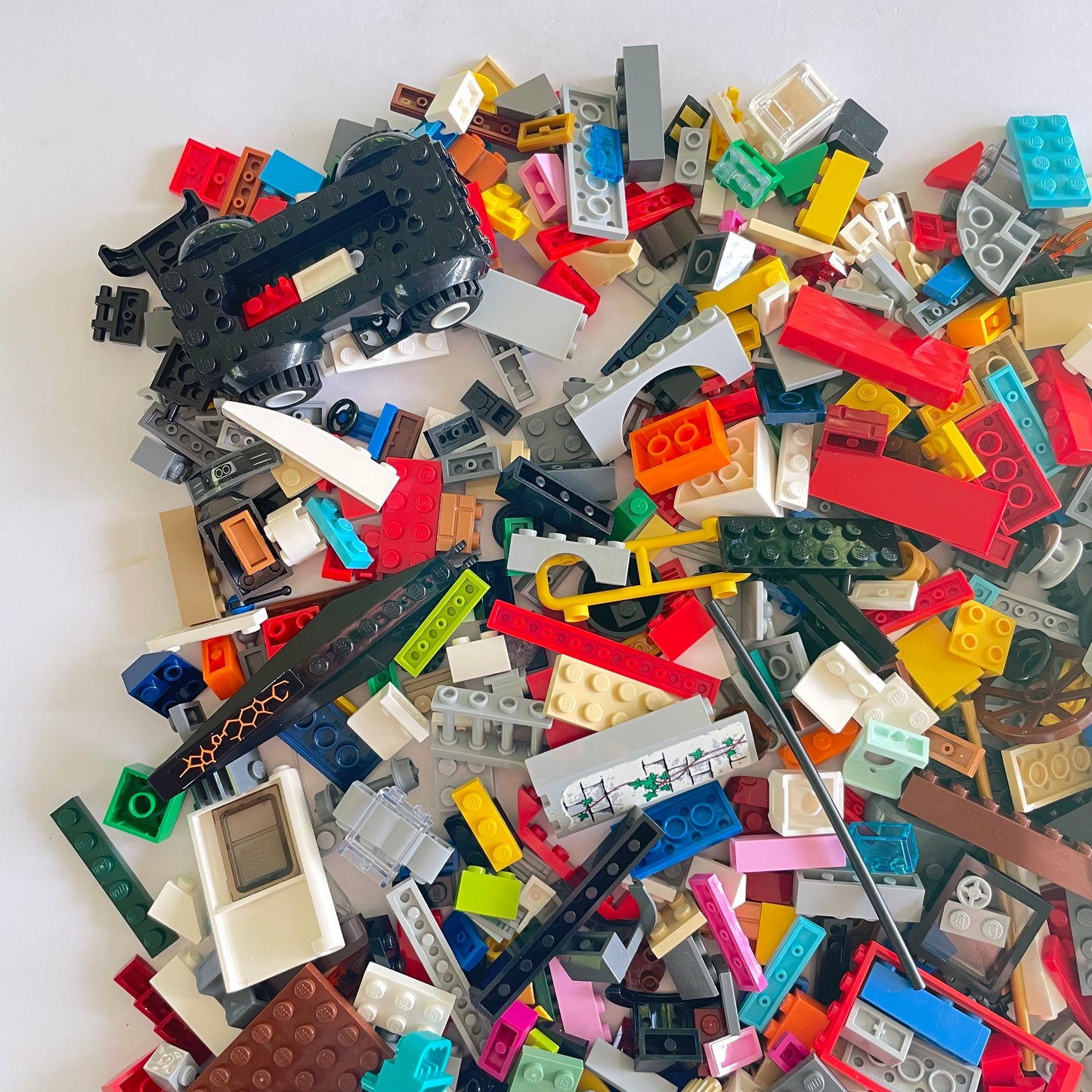 LEGO Fun Pack, Mixed Bag, Approx. 750g includes 6 Minifigures/Minidolls