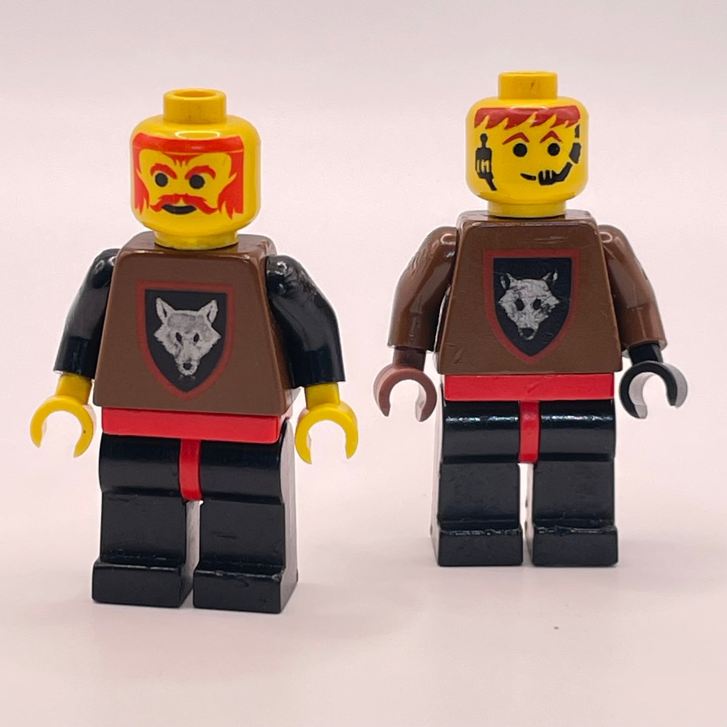 LEGO Wolf Pack, Castle, Minifigure (2 Pack) Marked, incomplete