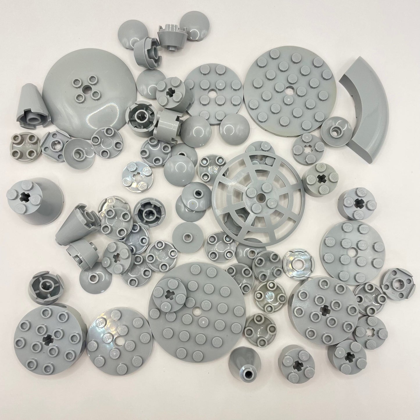 LEGO Round, Light Bluish Grey, Approx. 55g