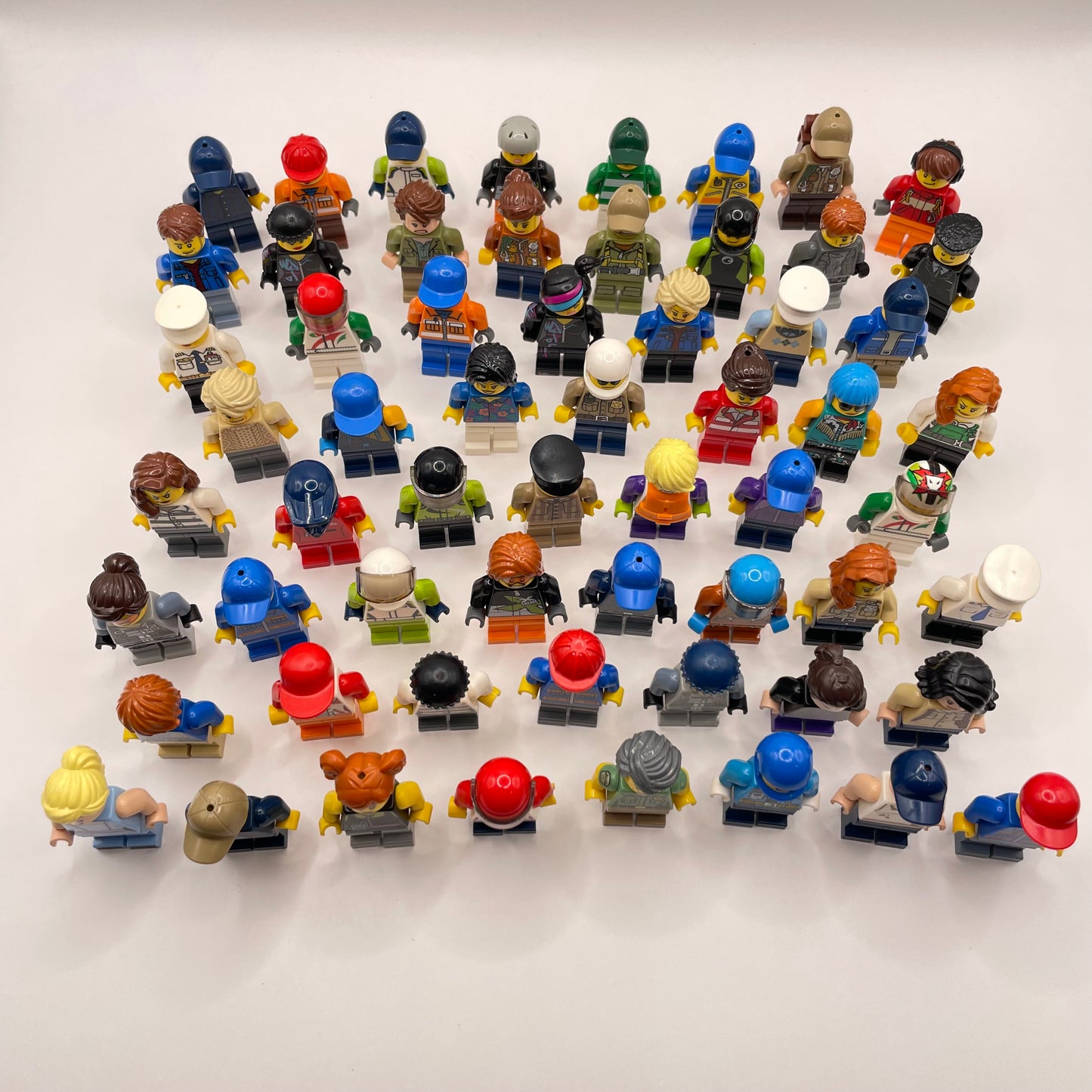 LEGO 100 Minifigures, Mega Bulk Bundle, (Set of 100)