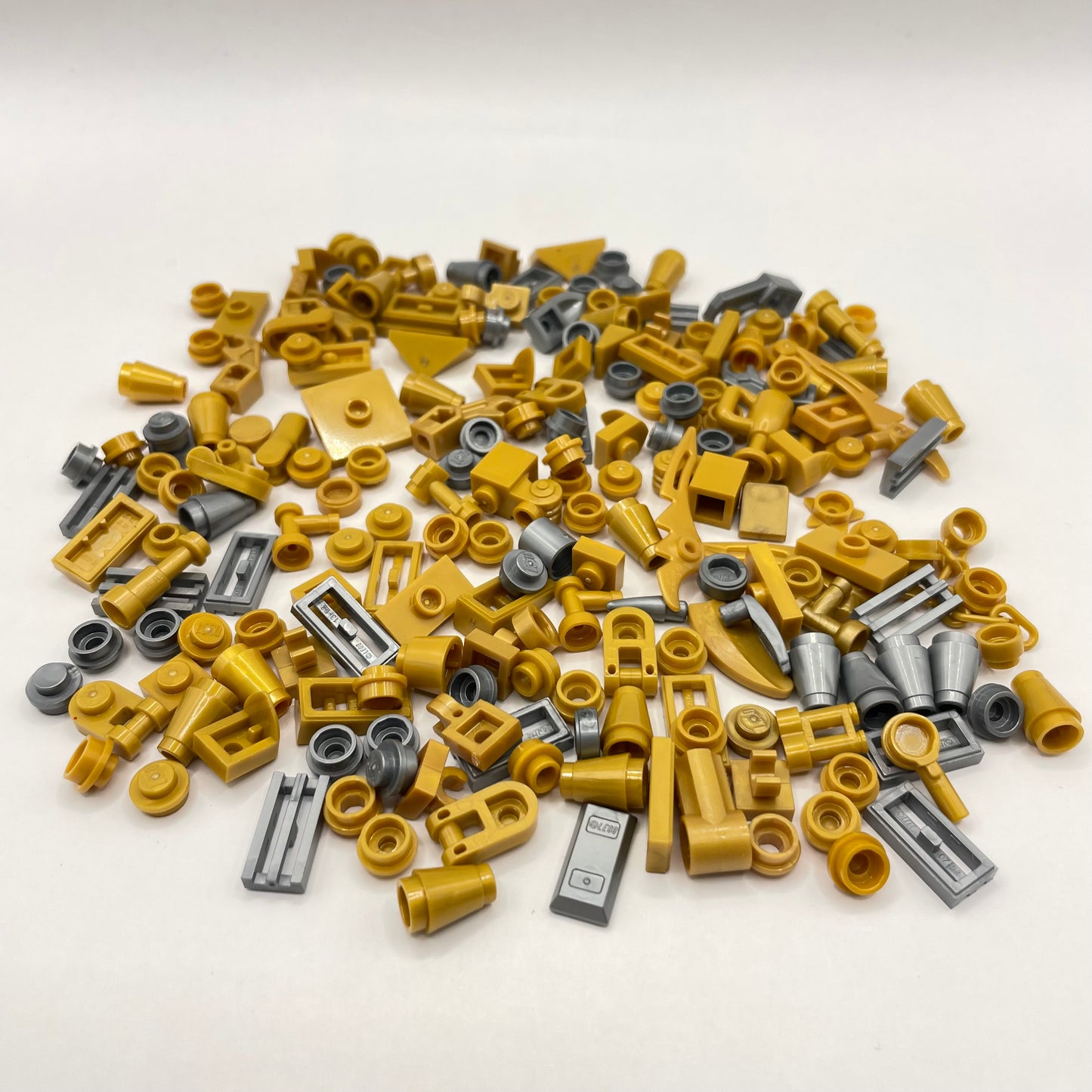 LEGO Mixed Pieces, Pearl Gold and Flat Silver, 200 Pieces