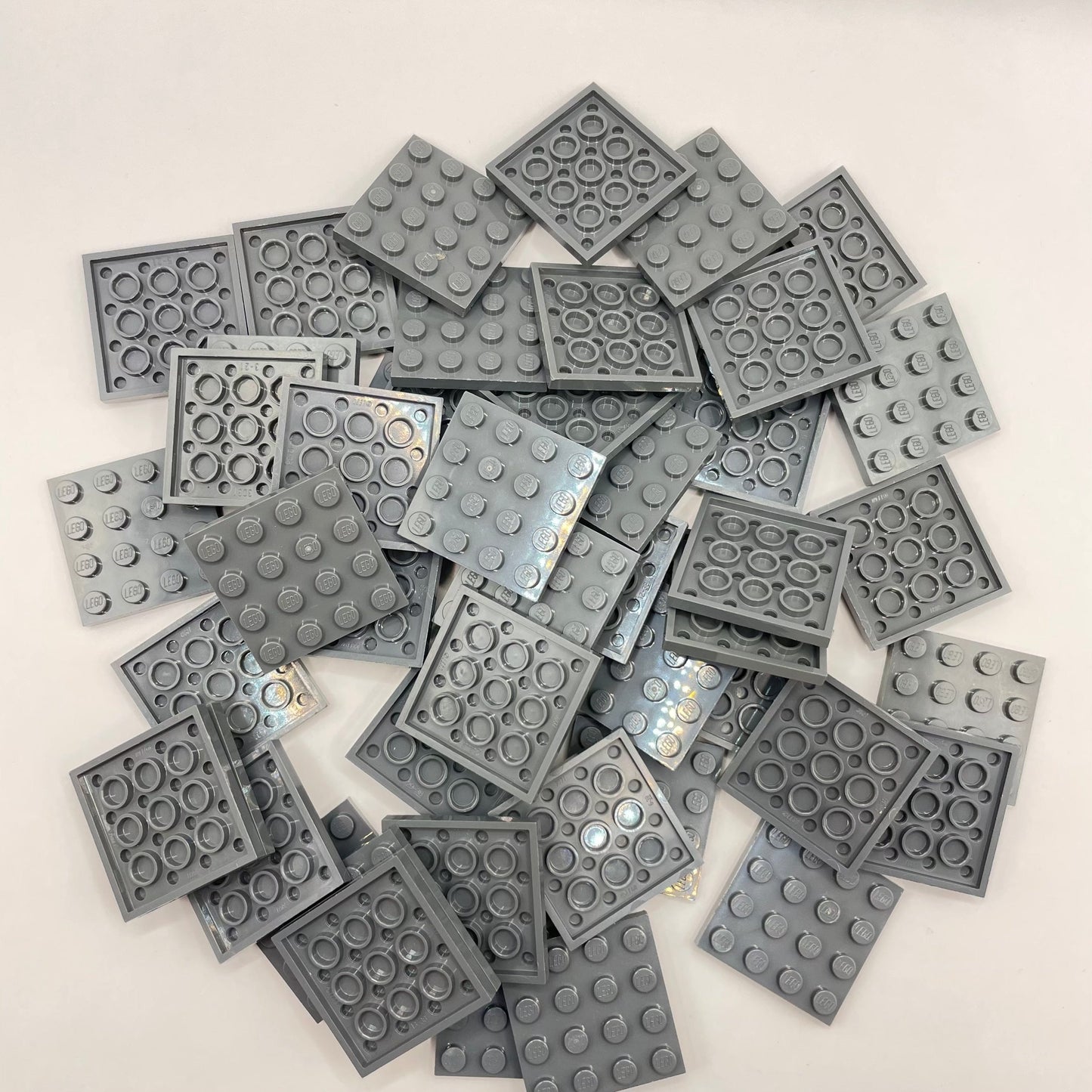 LEGO Plates 4x4, Dark Bluish Grey, 50 Pieces