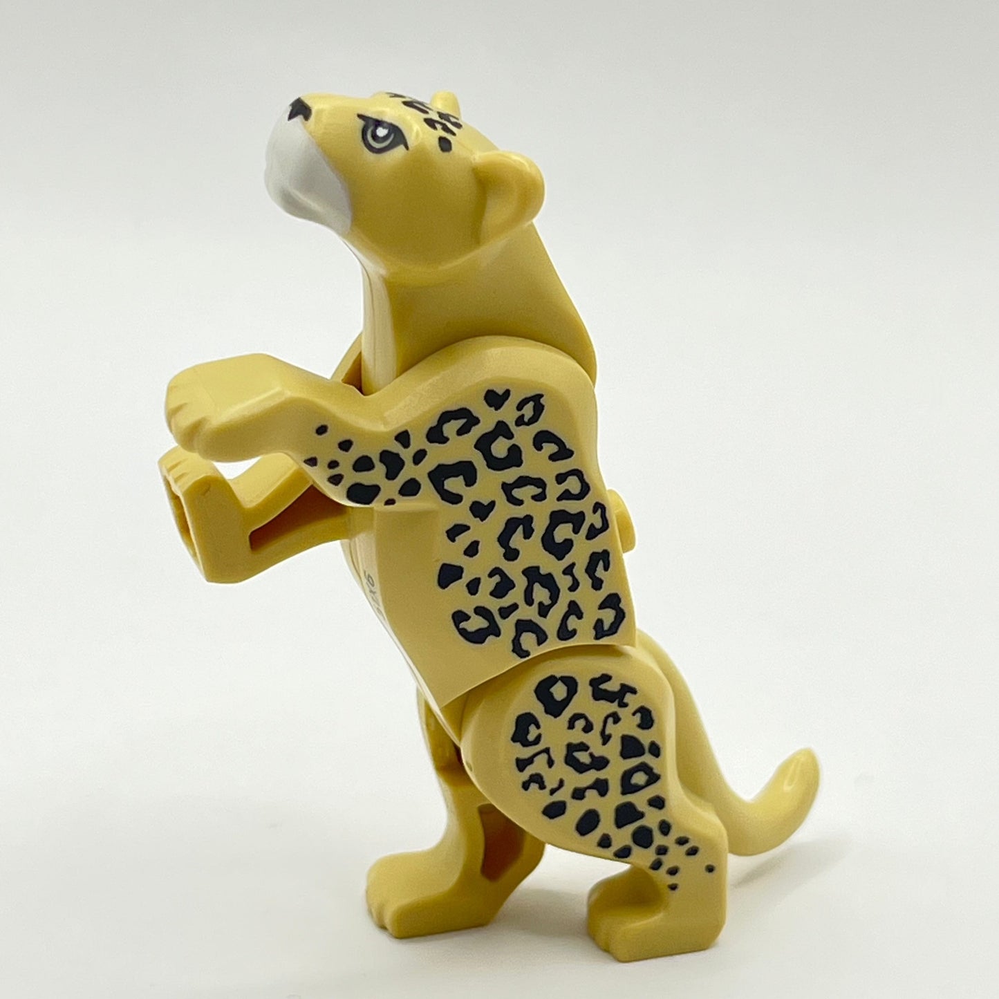LEGO Leopard, Large Cat, Tan with White Muzzle, Animal, 1 Piece