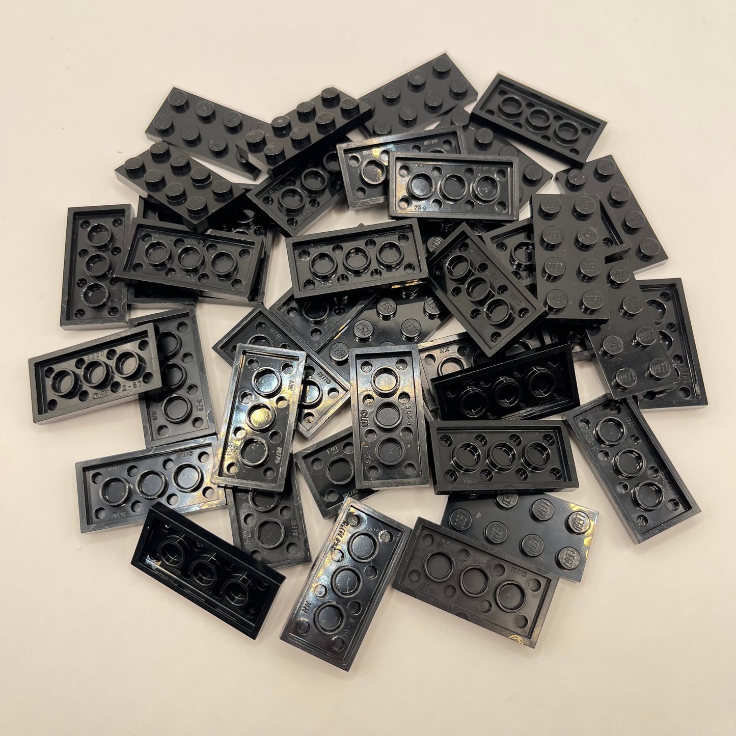LEGO Plates, 2x4, Black, 40 Pieces