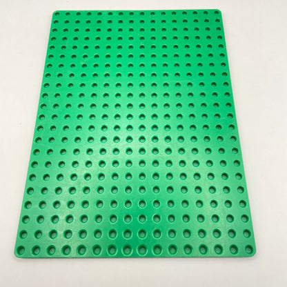 LEGO Baseplate, Green, 16x22, Vintage (1 Piece)