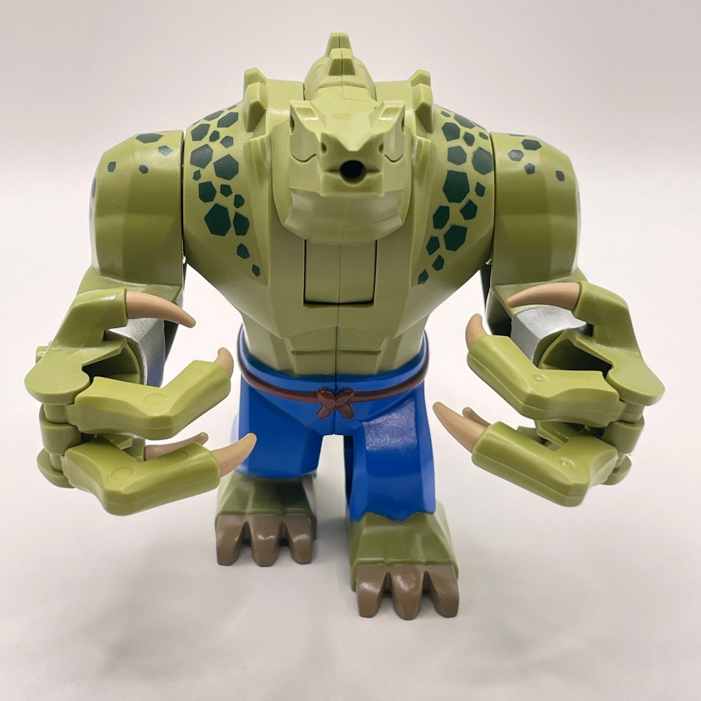 LEGO Killer Croc with Blue Pants and Claws, Super Heroes / The LEGO Batman Movie, Minifigure (sh0321)