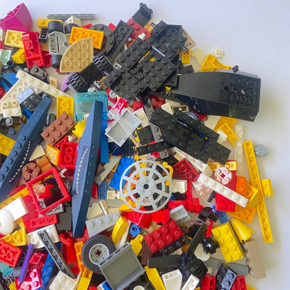 LEGO Fun Pack, Mixed Bag, Approx. 750g includes 6 Minifigures/Minidolls