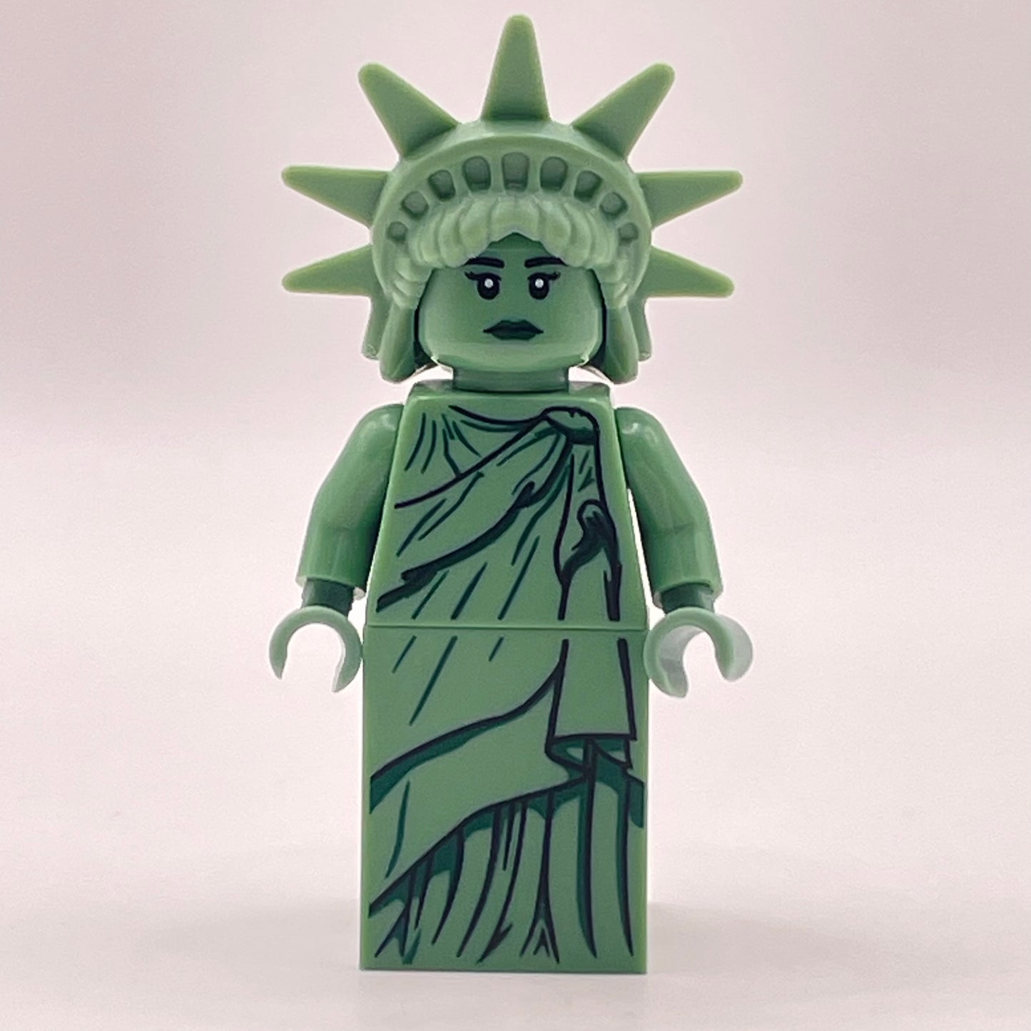 LEGO Lady Liberty, Series 6 Collectable Minifigures (col084a)