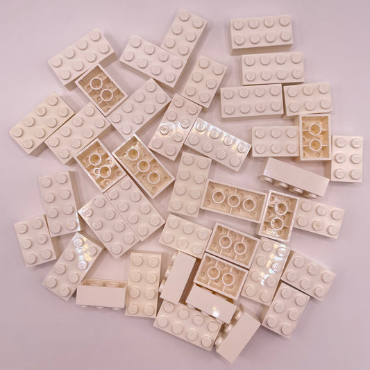 LEGO Brick, 2x Wide, Small, White, Approx. 90g