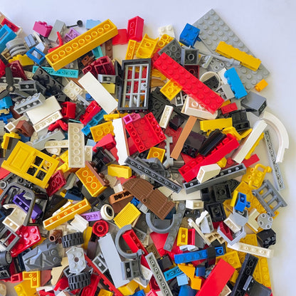 LEGO Fun Pack, Mixed Bag, Approx. 750g includes 6 Minifigures/Minidolls