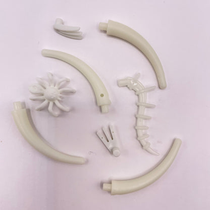 LEGO Mixed Claws and Horns, Glow in the Dark, 8 Pieces