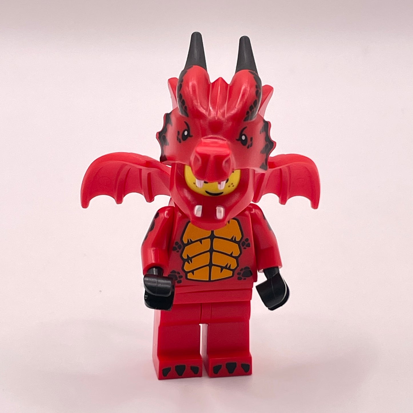 LEGO Dragon Suit Guy, Collectible Minifigures Series 18, (col318)