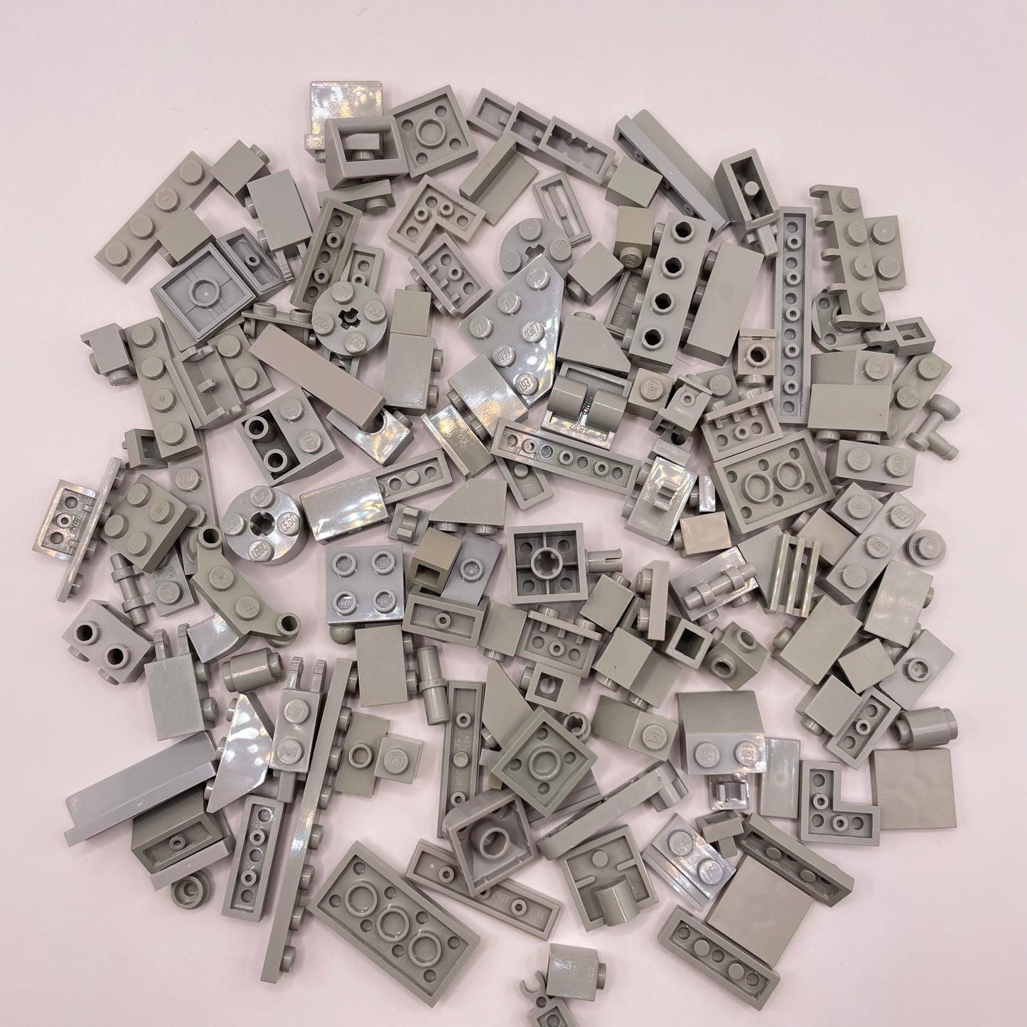 LEGO Mixed Pieces, Light Grey, Approx. 80g (mostly Old Light Grey)