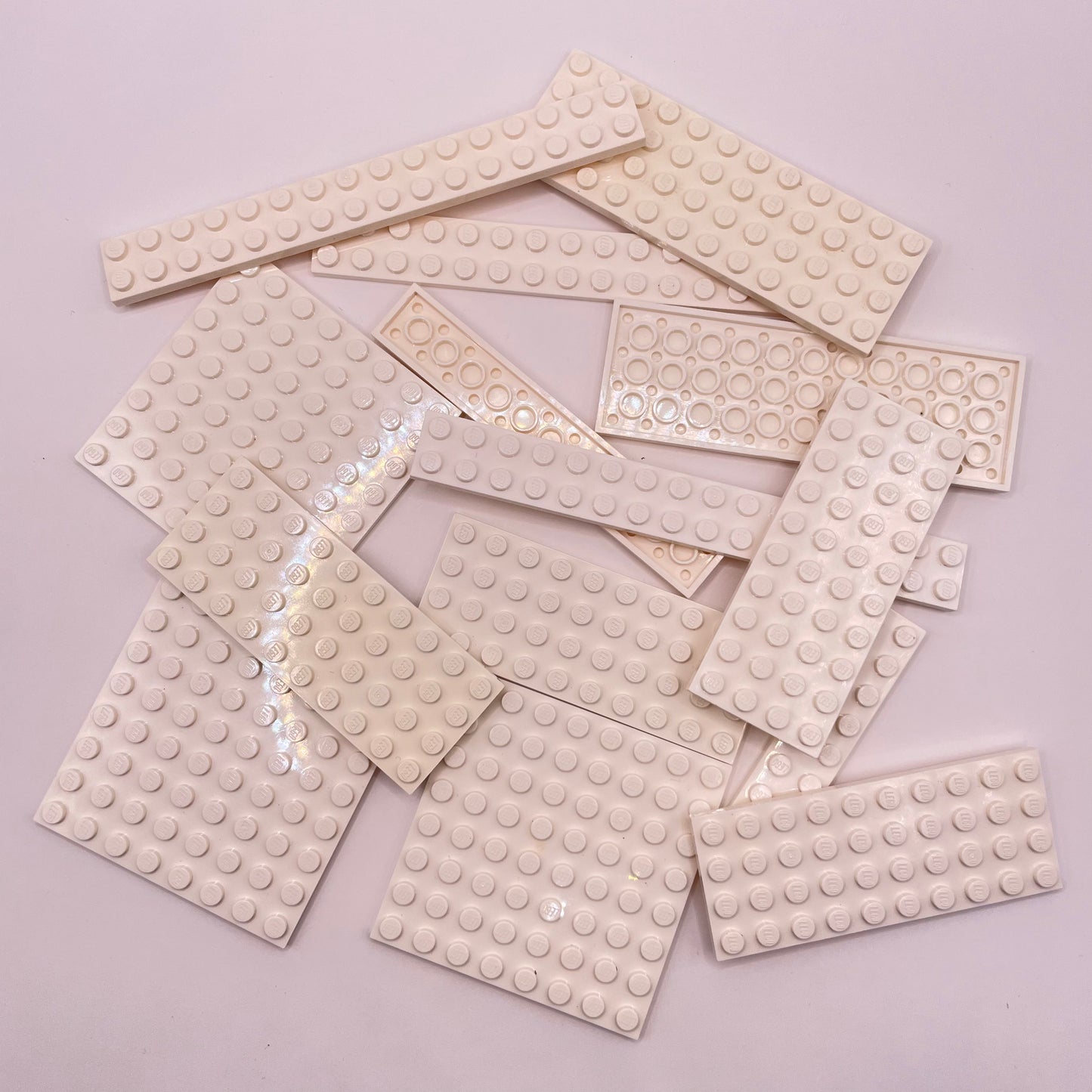LEGO Medium Plates, White, Approx. 80g
