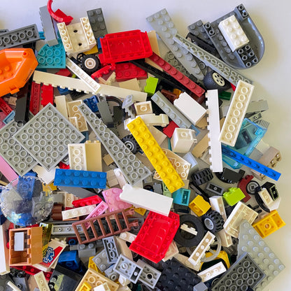 LEGO Fun Pack, Mixed Bag, Approx. 750g includes 6 Minifigures/Minidolls