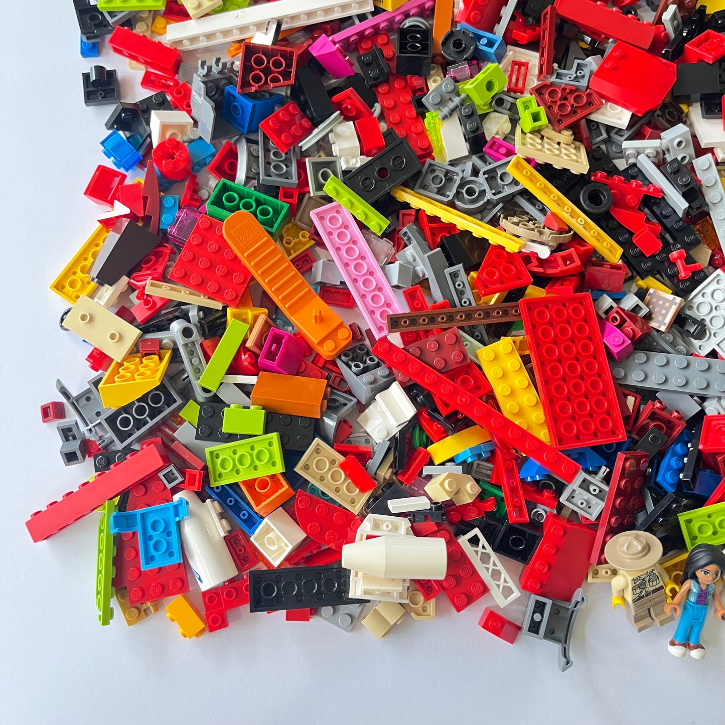 LEGO Fun Pack, Mixed Bag, Approx. 750g includes 6 Minifigures/Minidolls
