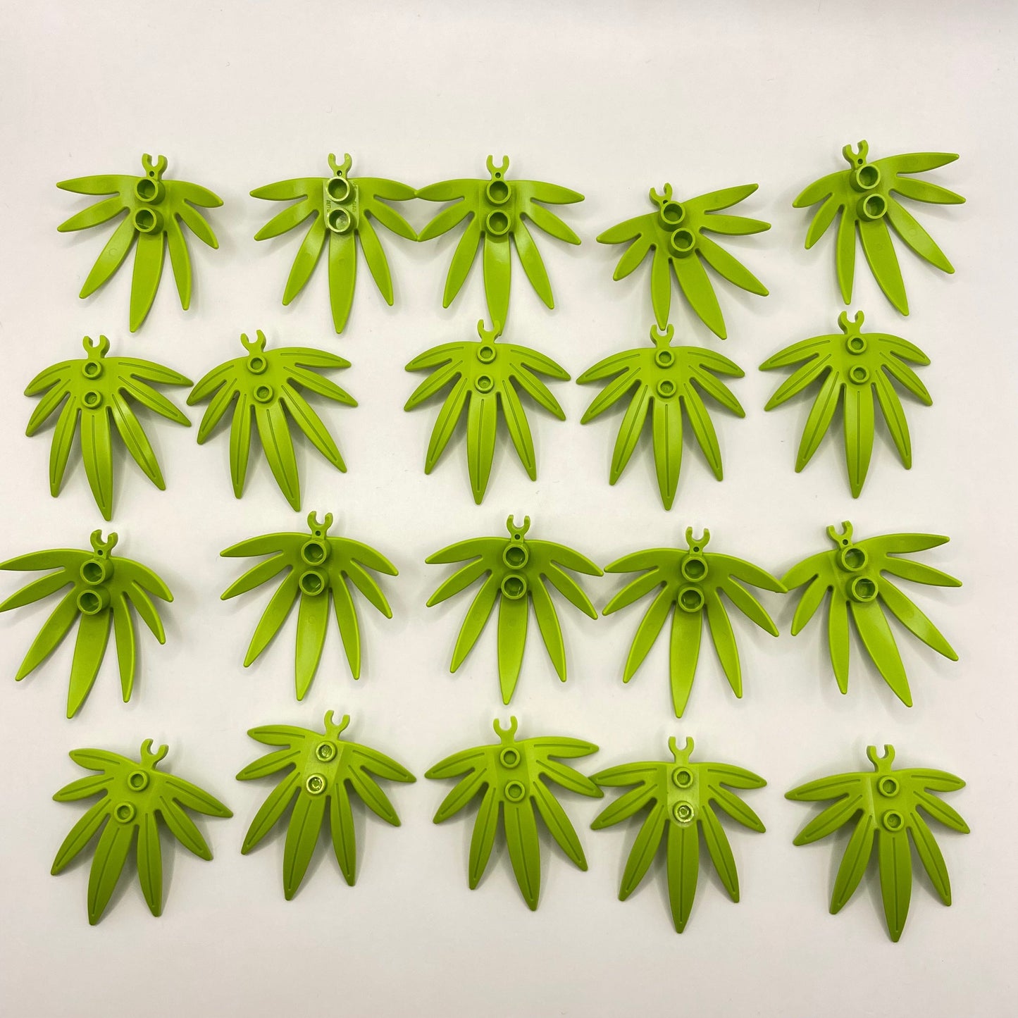 LEGO Plant Swordleaf Lime, 20 Pieces (42949)