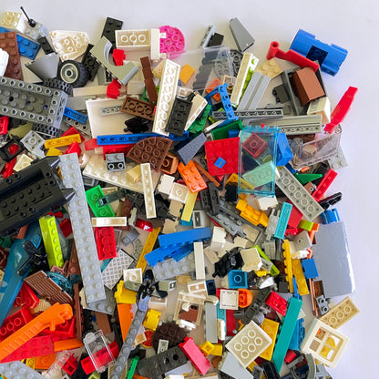 LEGO Fun Pack, Mixed Bag, Approx. 750g includes 6 Minifigures/Minidolls
