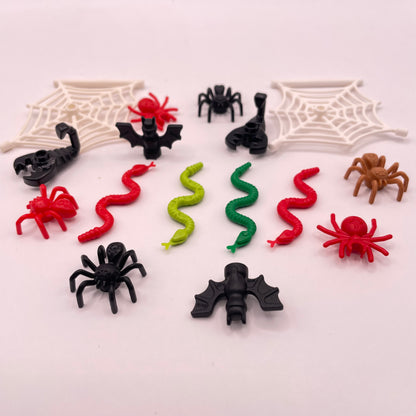 LEGO Creepy Crawlies with Spider Web, Mixed Colours, 16 Pieces