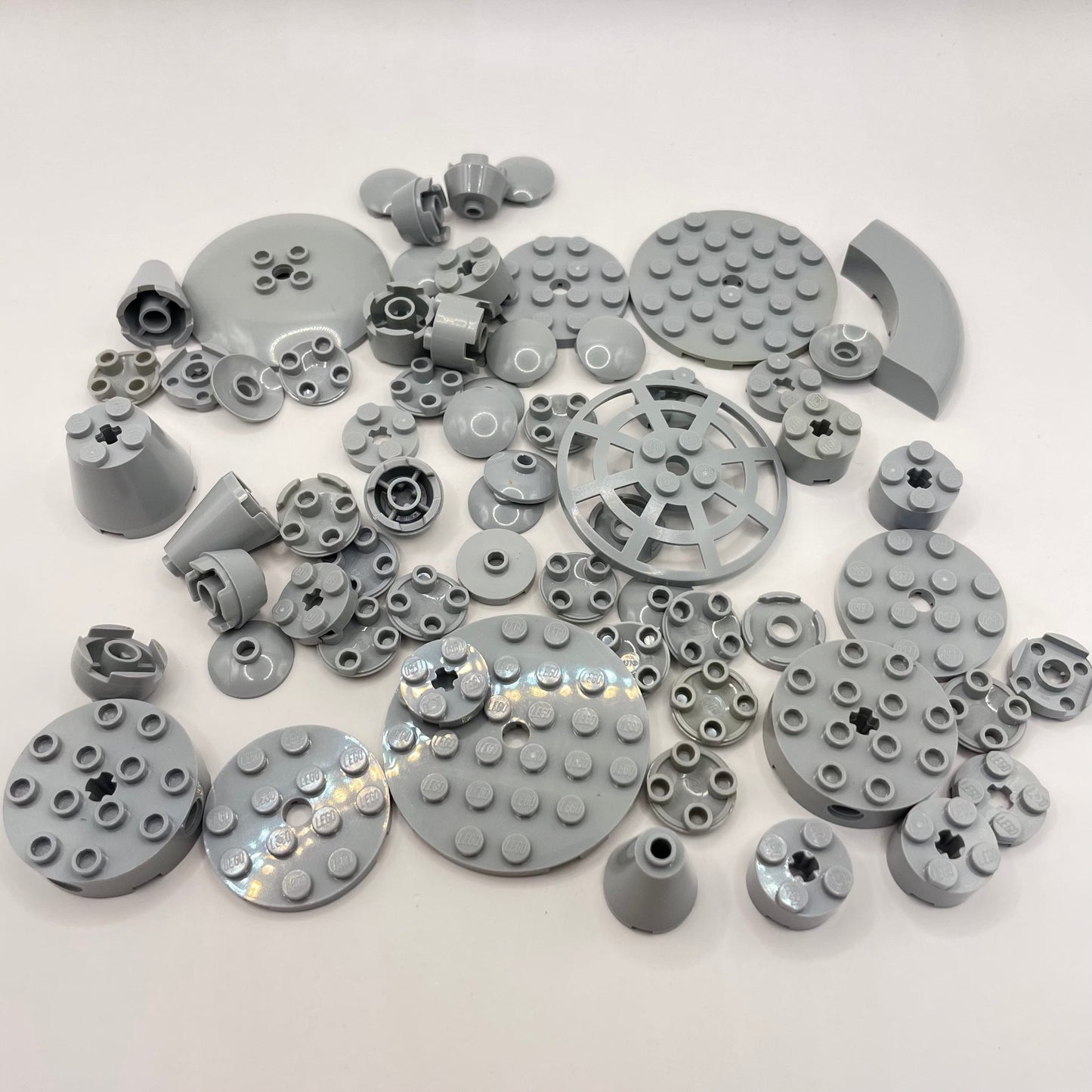 LEGO Round, Light Bluish Grey, Approx. 55g