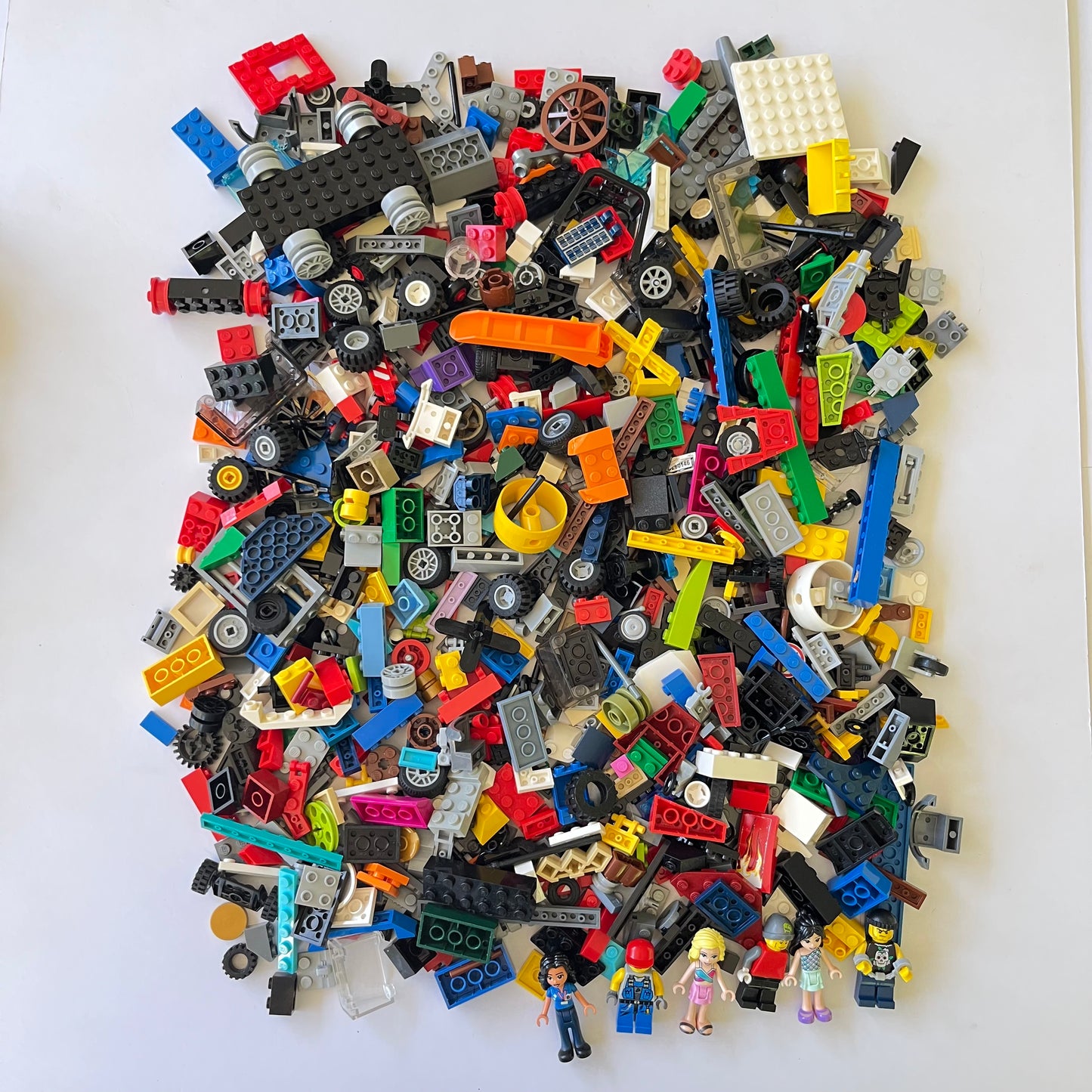 LEGO Fun Pack, Mixed Bag, Approx. 750g includes 6 Minifigures/Minidolls