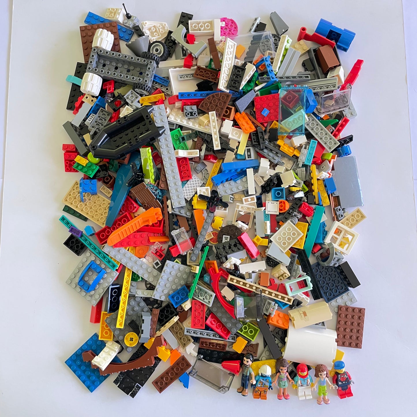 LEGO Fun Pack, Mixed Bag, Approx. 750g includes 6 Minifigures/Minidolls