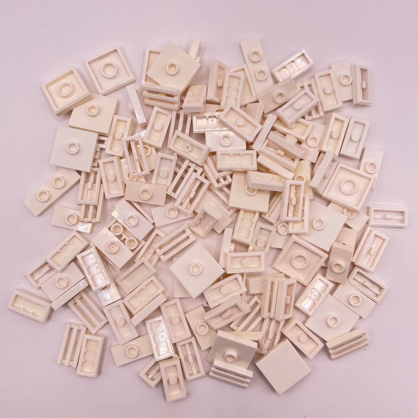 LEGO Small Jumper and Grills, Tiles, White, Approx. 40g