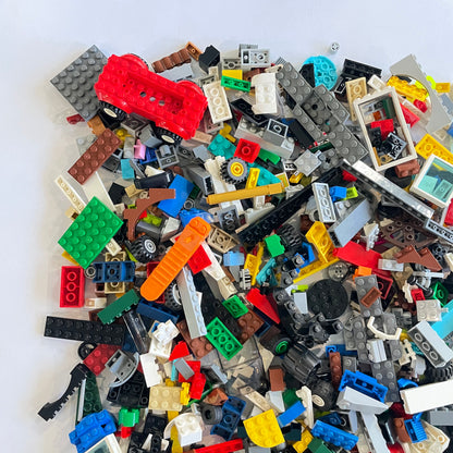 LEGO Fun Pack, Mixed Bag, Approx. 750g includes 6 Minifigures/Minidolls
