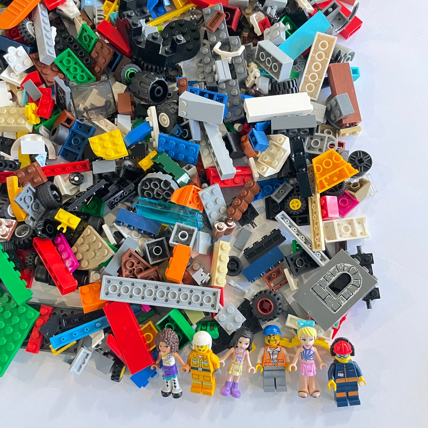 LEGO Fun Pack, Mixed Bag, Approx. 750g includes 6 Minifigures/Minidolls