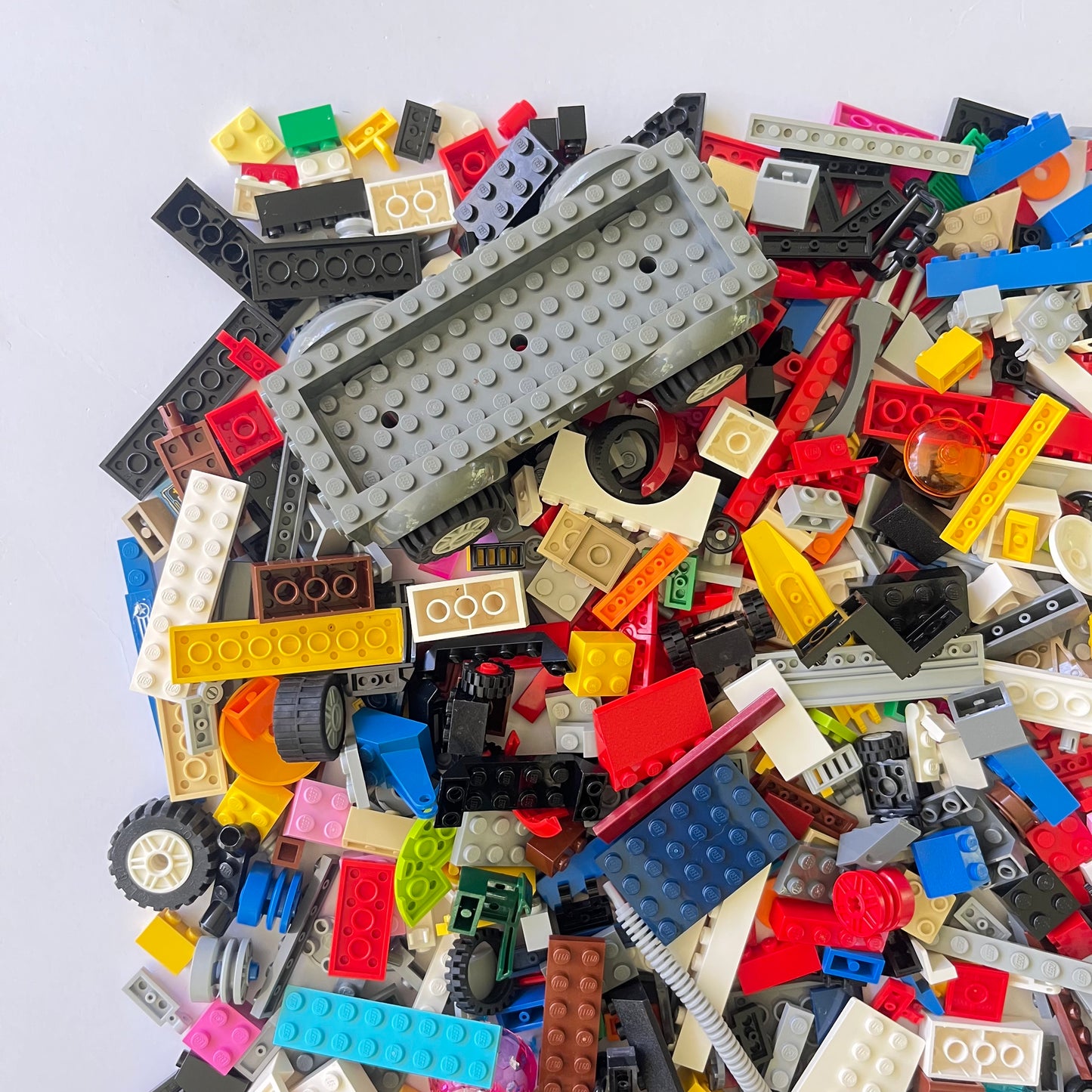 LEGO Fun Pack, Mixed Bag, Approx. 750g includes 6 Minifigures/Minidolls