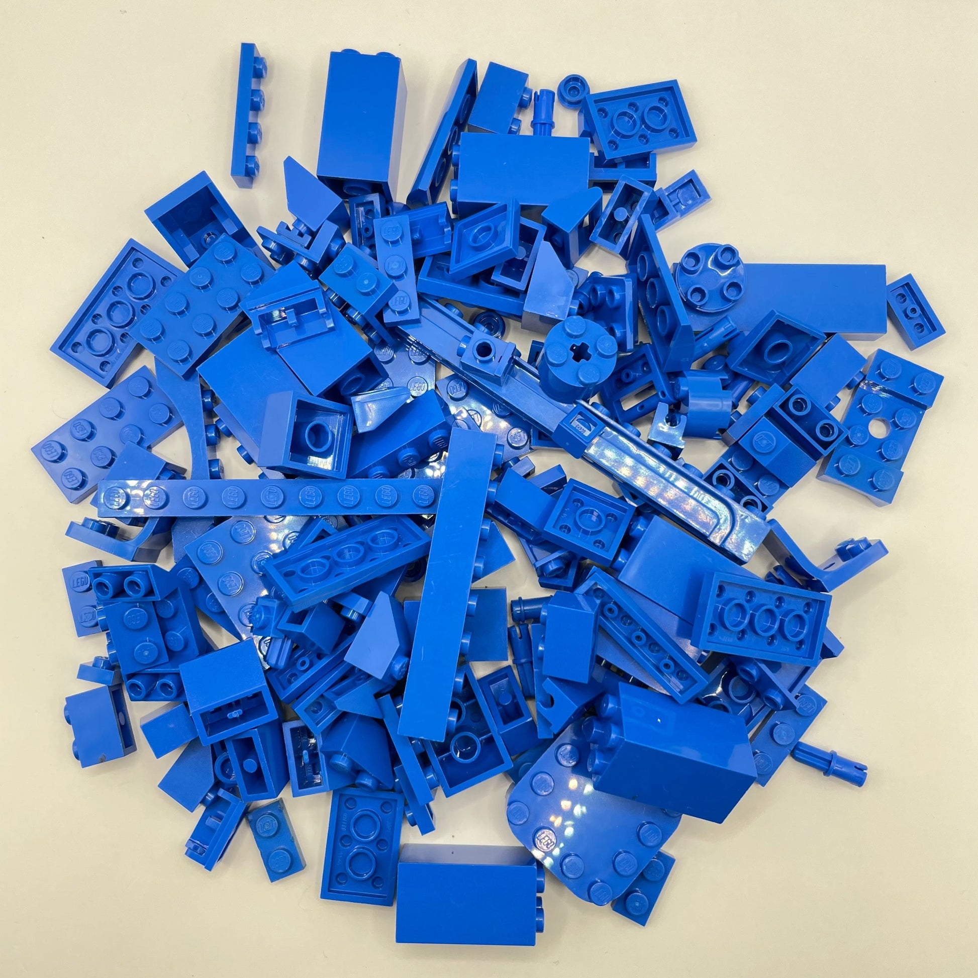 Lego Blue Guide LEGO Blue, Mixed Bricks, Approx. 130g – Brick Cycle