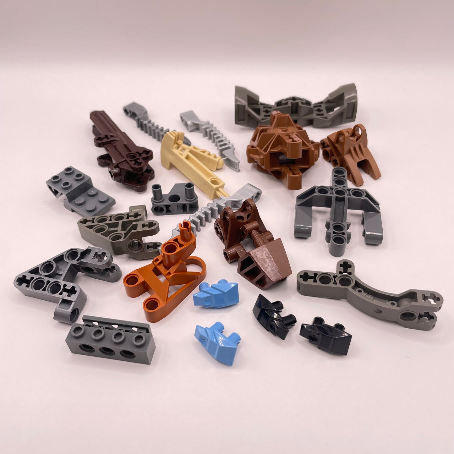LEGO Bionicle, Connections, Odd Shapes, Mixed Colours, 20 Pieces