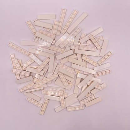 LEGO Medium Tiles, 1x Wide, White, Approx. 55g