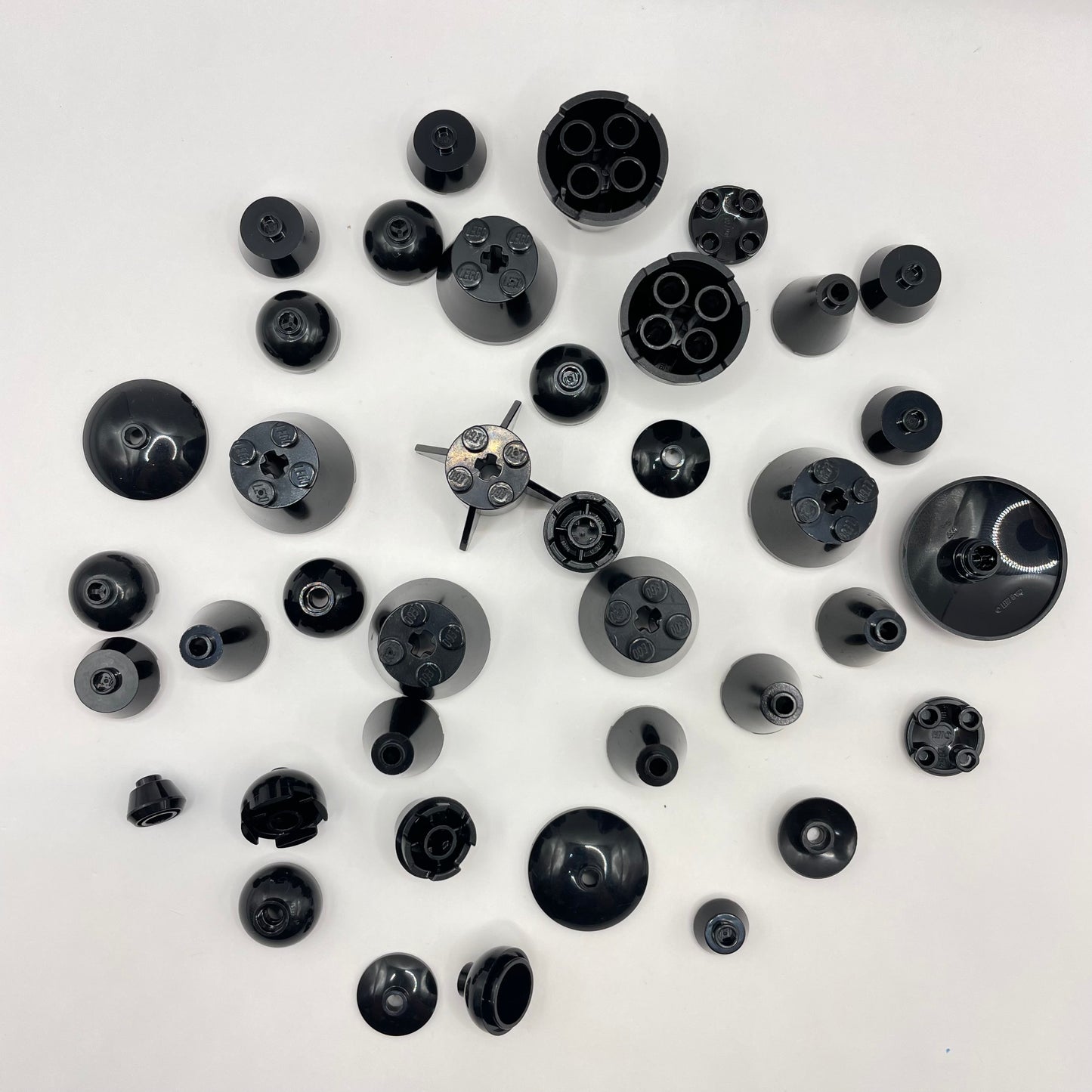 LEGO Round Slopes, Black, Approx. 45g