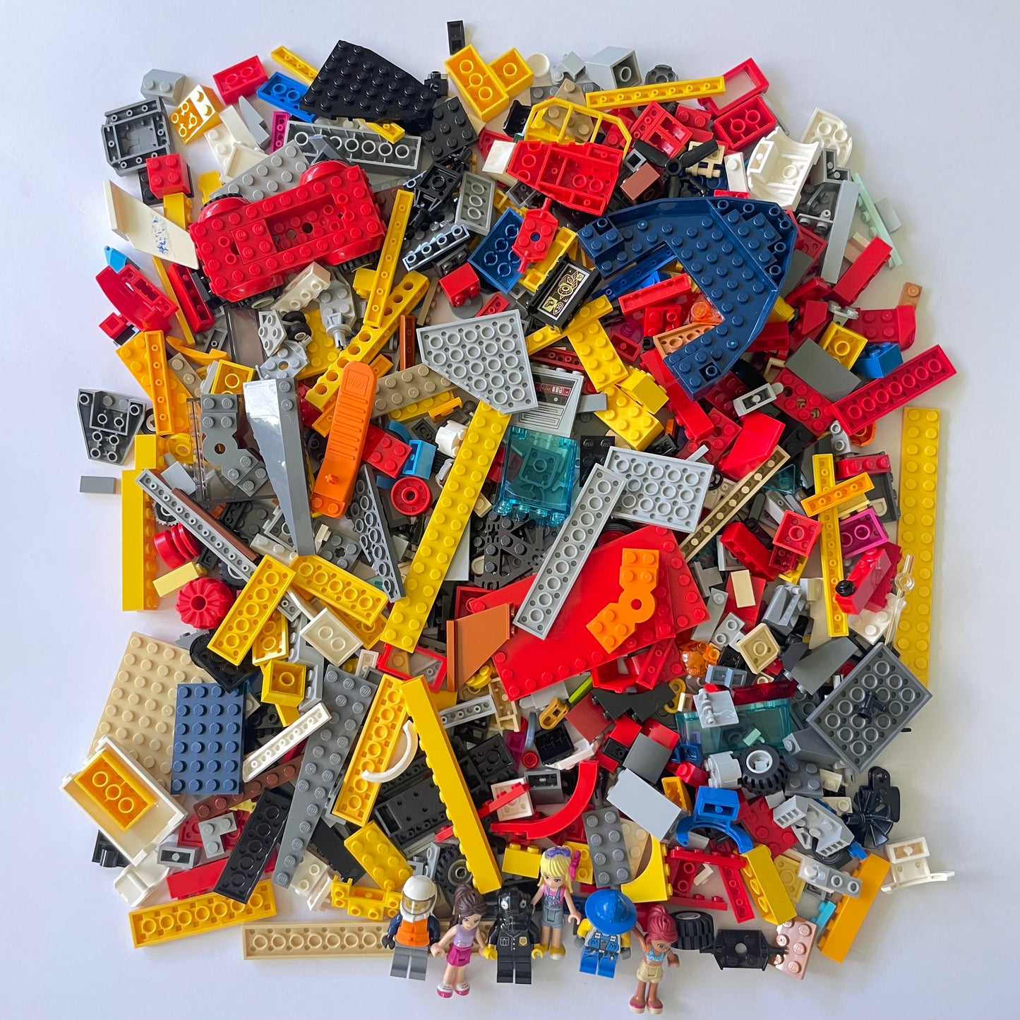 LEGO Fun Pack, Mixed Bag, Approx. 750g includes 6 Minifigures/Minidolls