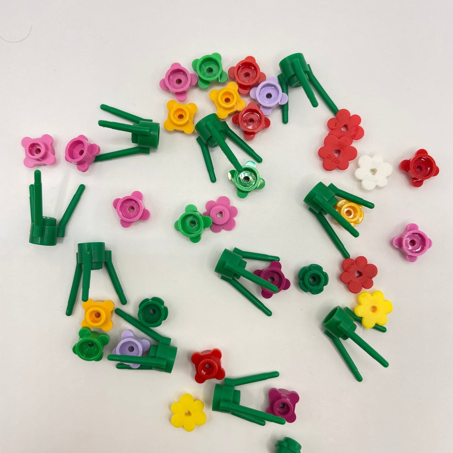 LEGO Flower / Garden Bundle, Mixed Pieces (40 Pieces)