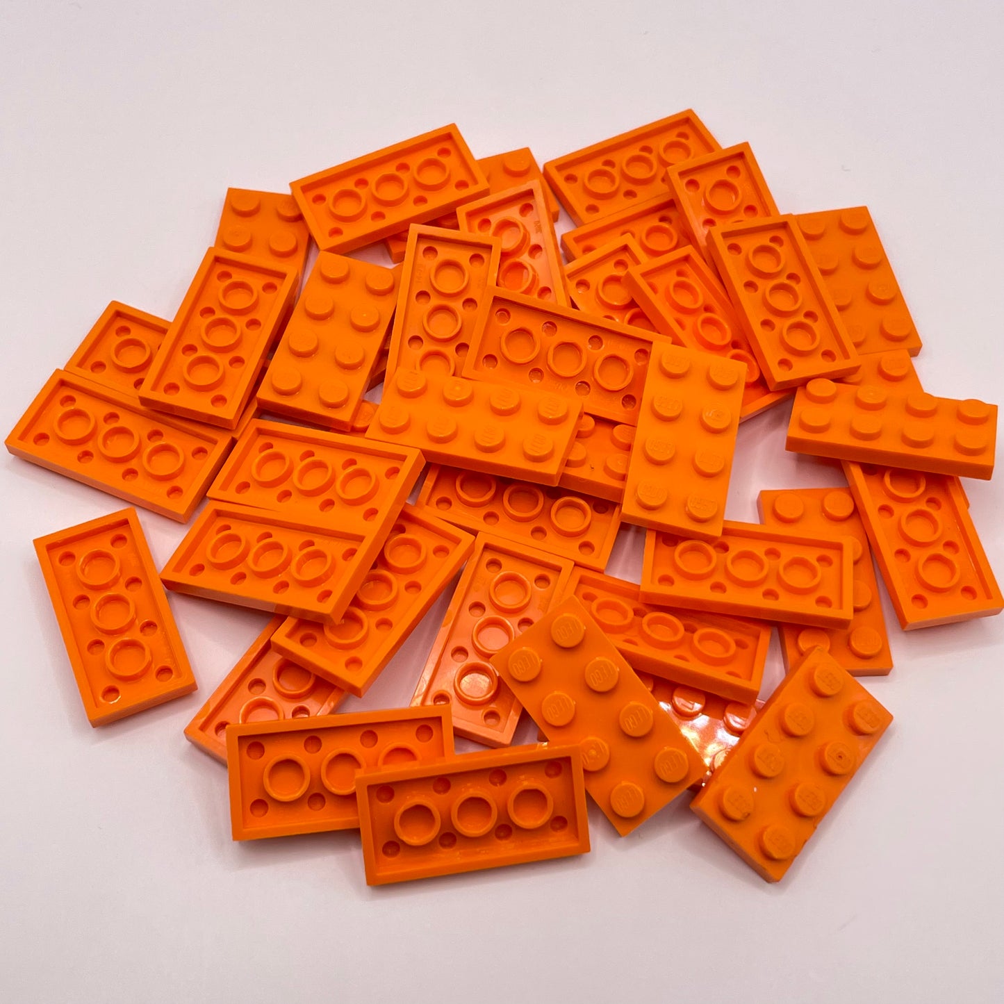 LEGO Plates, 2x4, Orange, 40 Pieces