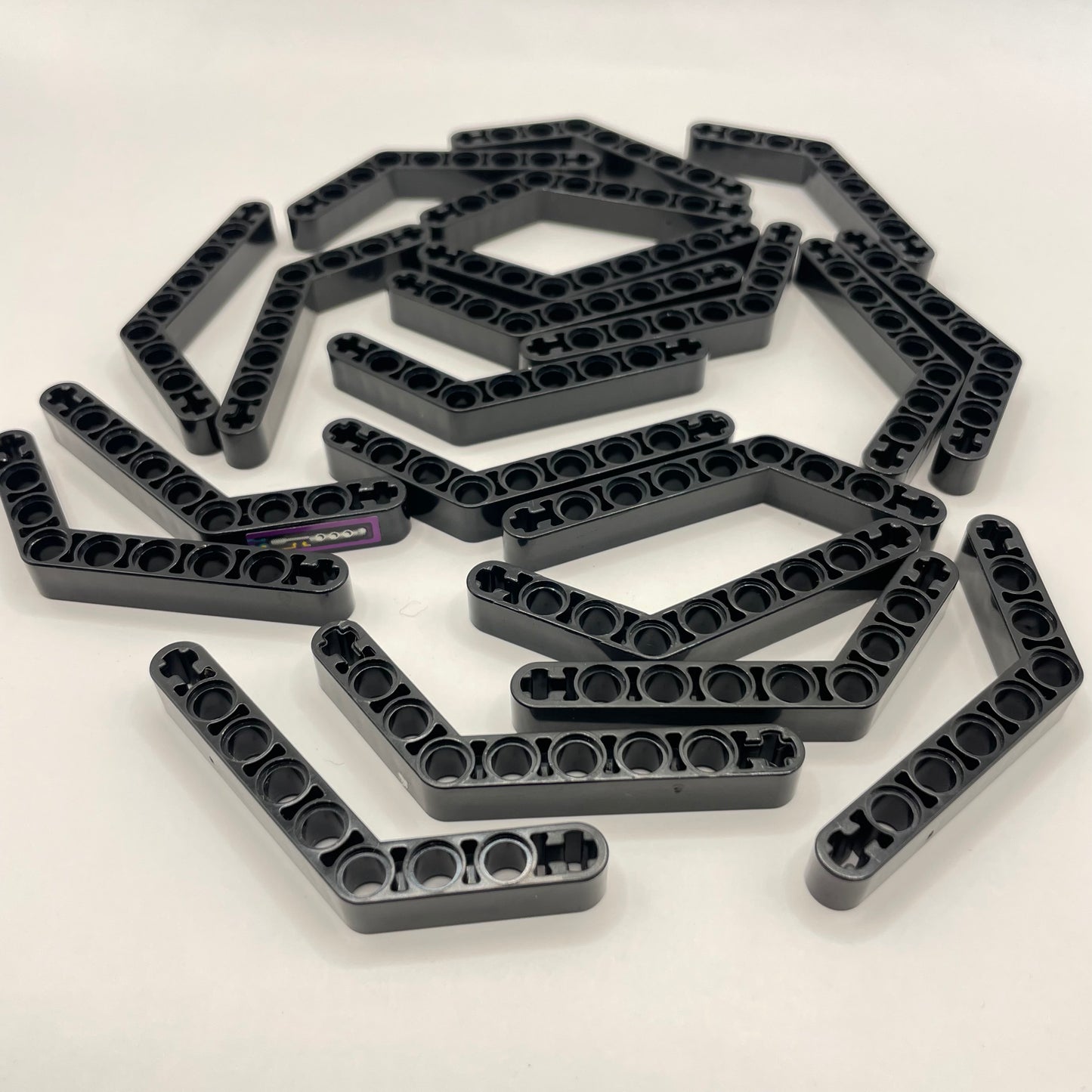 LEGO Black Technic Liftarm, Modified Bent Thick (6 - 4) 20 Pieces