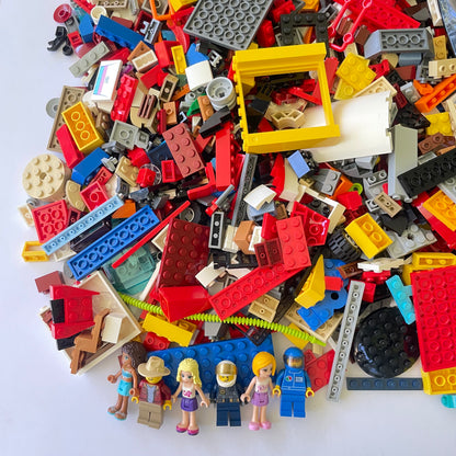 LEGO Deluxe Fun Pack, Mixed Bag, Approx. 1.5kg includes 6 Minifigures/Minidolls