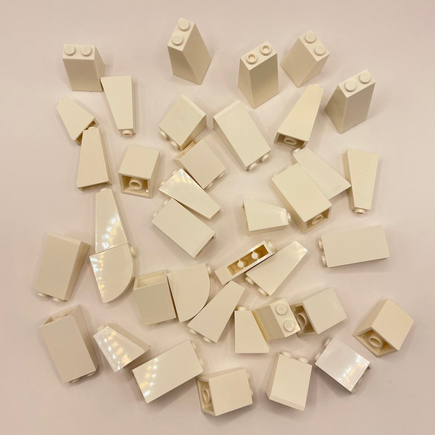 LEGO Tall Slopes, White, Approx. 75g