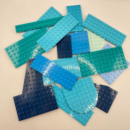 LEGO Medium Plates, Mixed Blue, Approx. 120g