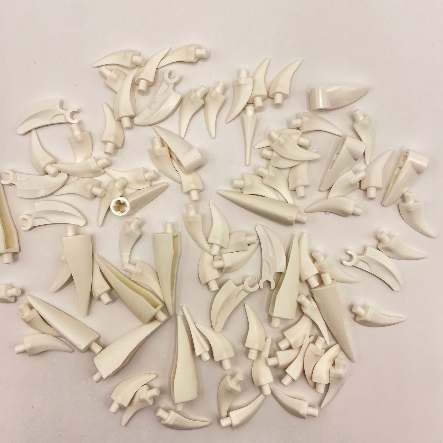 LEGO Claws, White, 85 Pieces