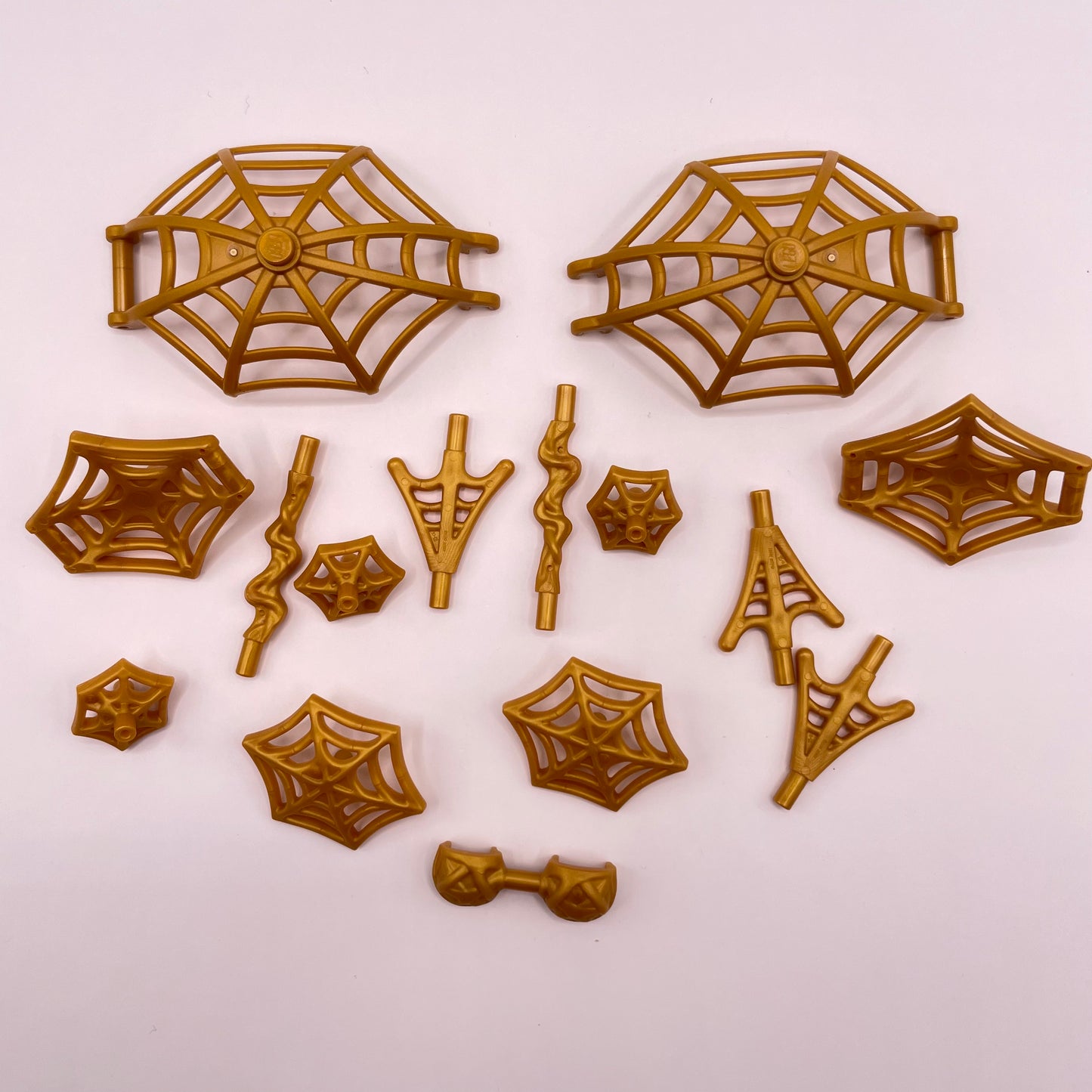 LEGO Creepy Spider Web, Gold, 15 Pieces – Brick Cycle